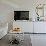 Oasis B3 *